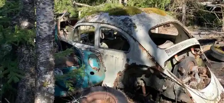 Skrotade Volkswagen-Golf bilar åter i trafik