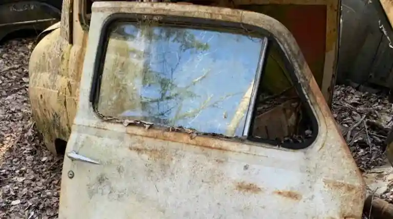 Volkswagen-Derby fungerar som skrotbil