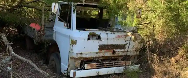 Skrota bilen eller laga efter besiktning i Sjöbo