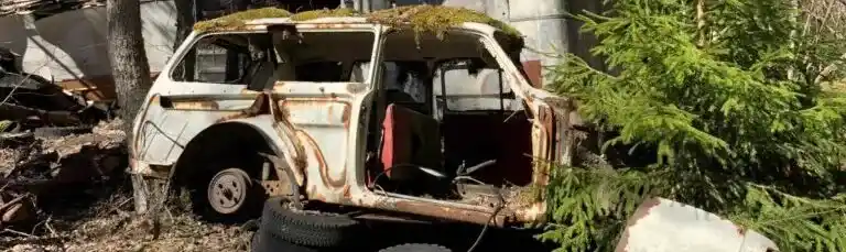 Skrotbilar i Haparanda säljes för fragmentering