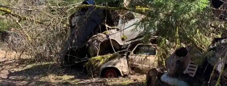 Skrotbilar från Mjölby går olika öden till mötes