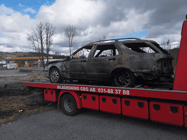Däck och hjul bör finnas om bilen skall bärgas till skroten
