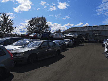 Bilskrot levererar skärmkant till Isuzu i Partille efter demontering