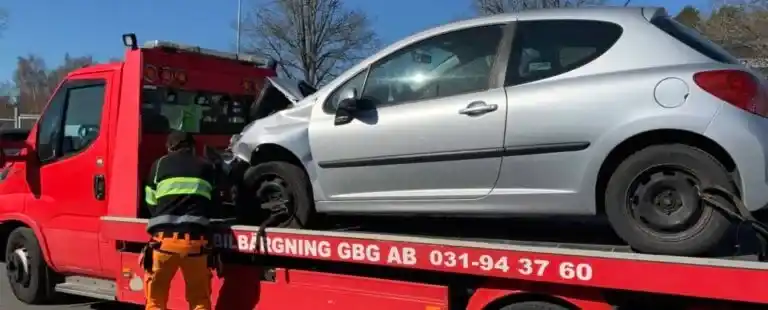 Skrota bilen i Frändefors genom Bilbärgning Göteborg
