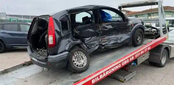 Vi hjälper er att skrota bilen i Kareby