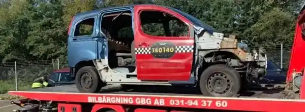 Skrota bilen i Tuve genom Bilbärgning Göteborg