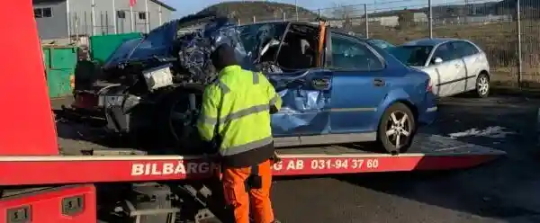 Hur återvinner man en skrotbil? Komplett guide steg för steg