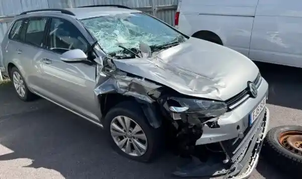 När bilen är slut – din väg till ersättning för skrotbil