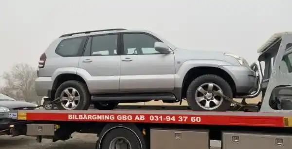 Miljövänlig hämtning av skrotbil – din gamla bil blir ny råvara