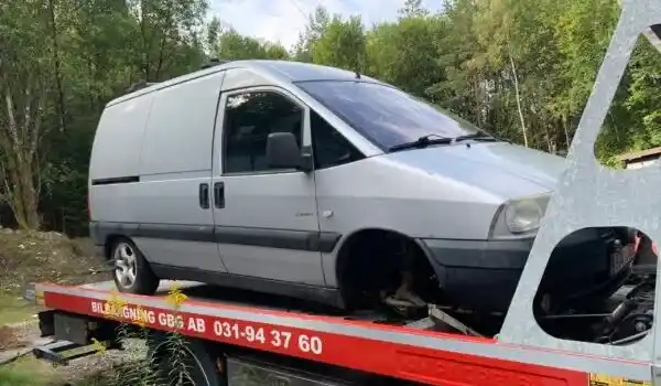 Skrotbilarna i Göteborg: Hållbar bilskrotning och återvinning